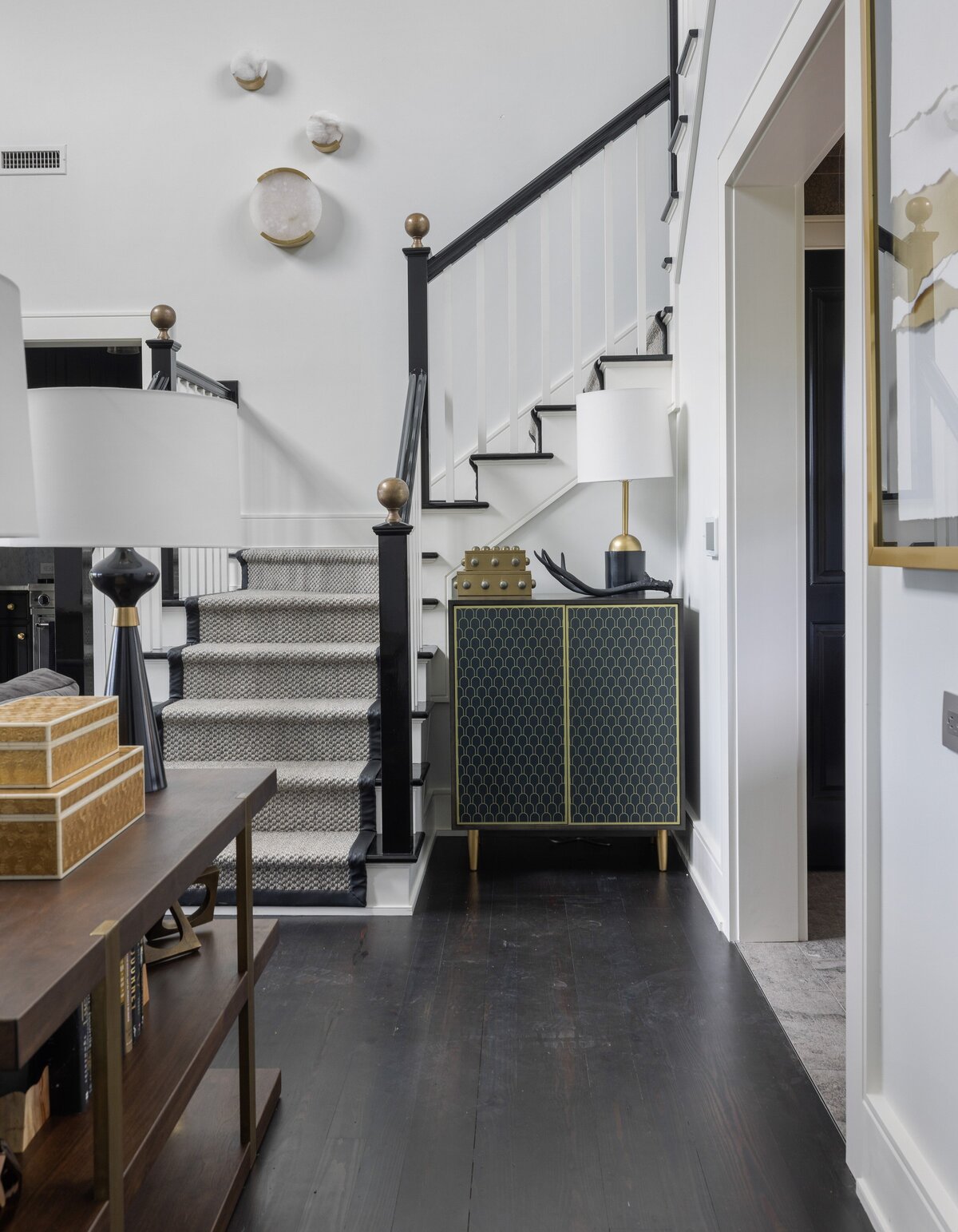 1.Entry_JBanksDesign_LaFourGuestHouse_JPG#1