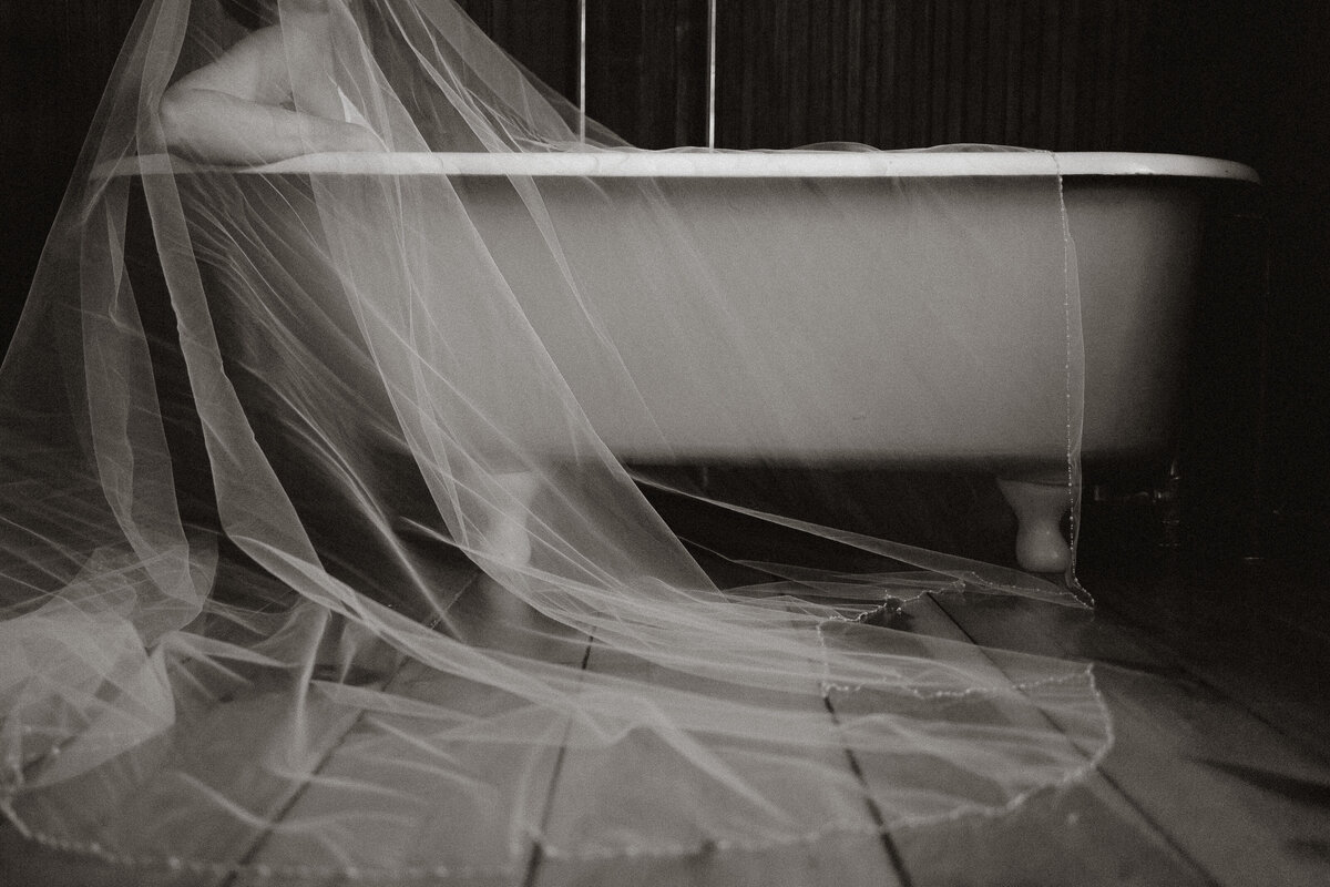 FINAL-ACREWOOD-GENLABBE-ottawa-toronto-pec-montreal-quebec-ontario-storytelling-fineart-editorial-bridal-elopement-wedding-photographer-3524