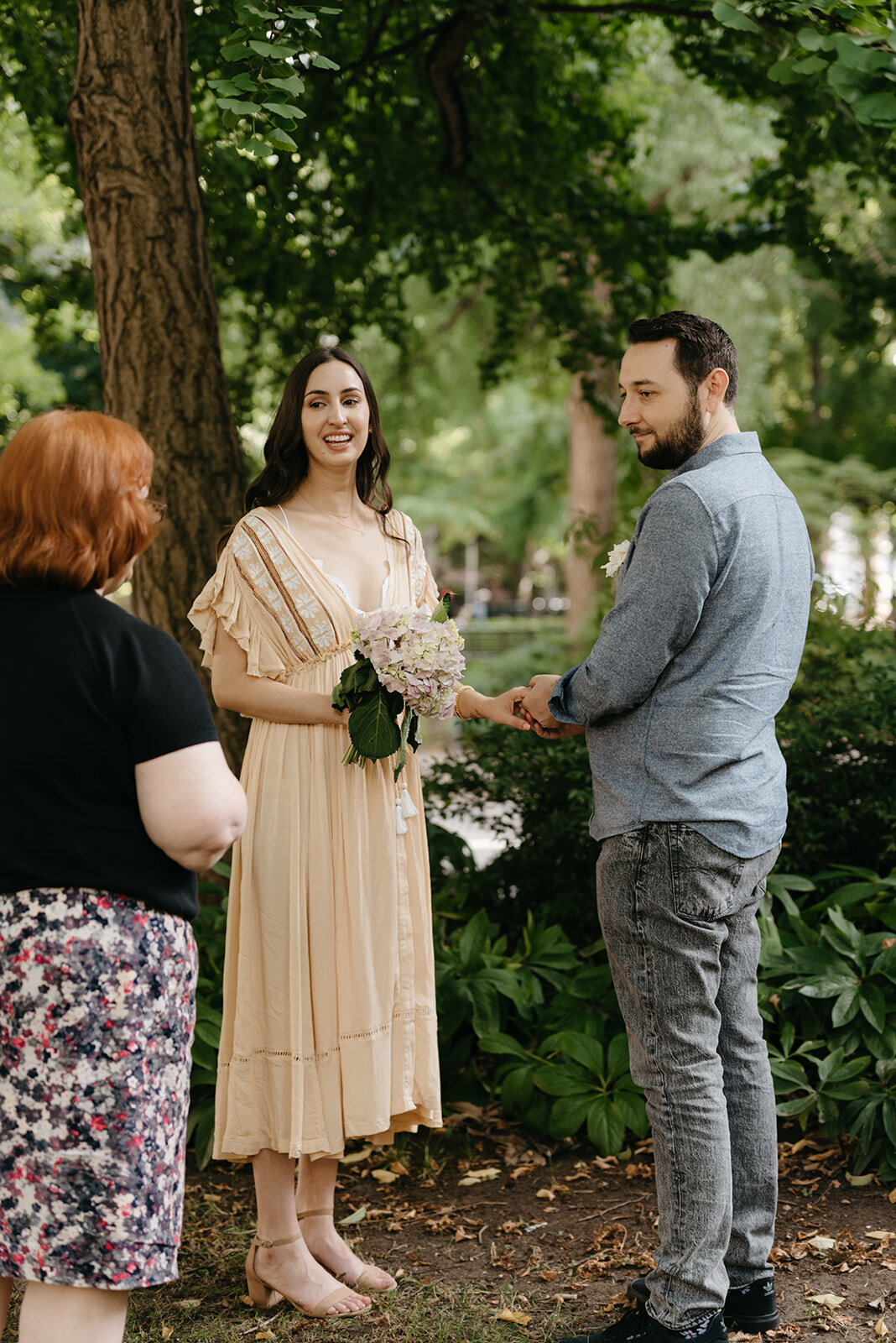 elopement in park near Multnomah county courthouse