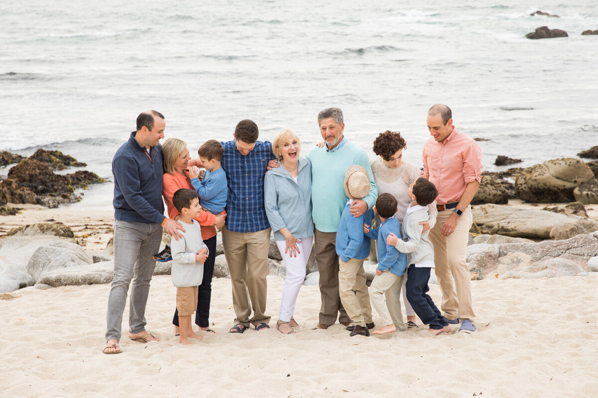 Best family reunion photographer in Monterey