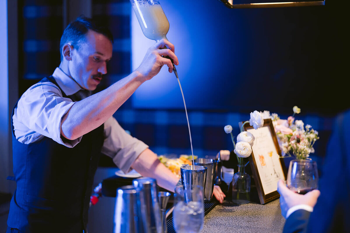 sharron-ian-aspen-mountain-club-wedding-bartender