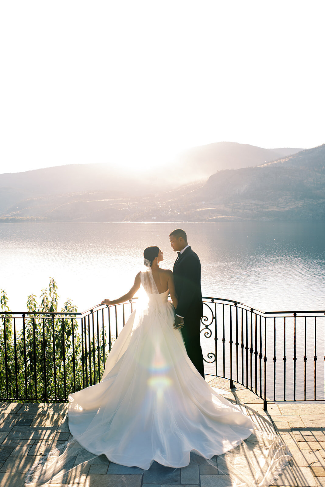 minted-photography-okanagan-kelowna-destination-wedding-photographer-wedding-château-okanagan-48