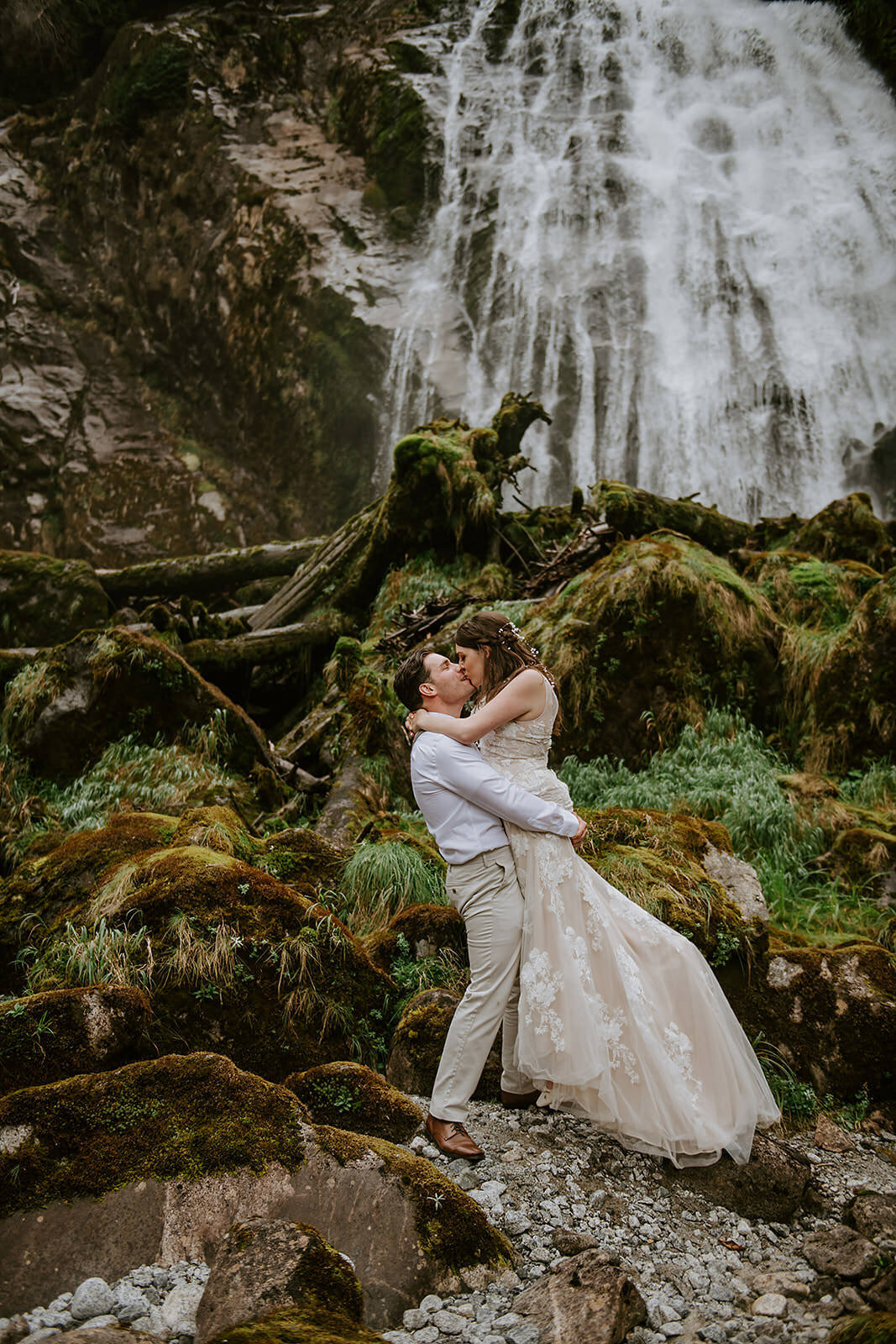 British-Columbia-Waterfall-Elopement