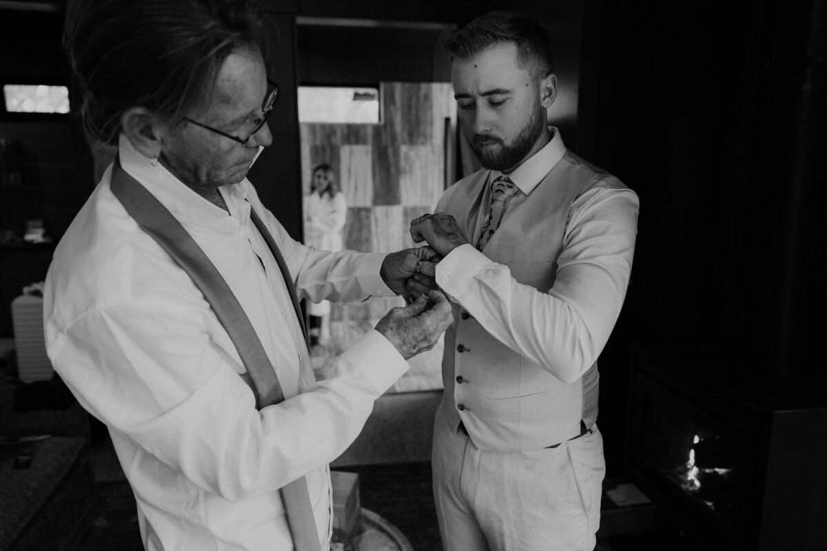 Crystal-Jack-Blue-Mountains-Elopement-301