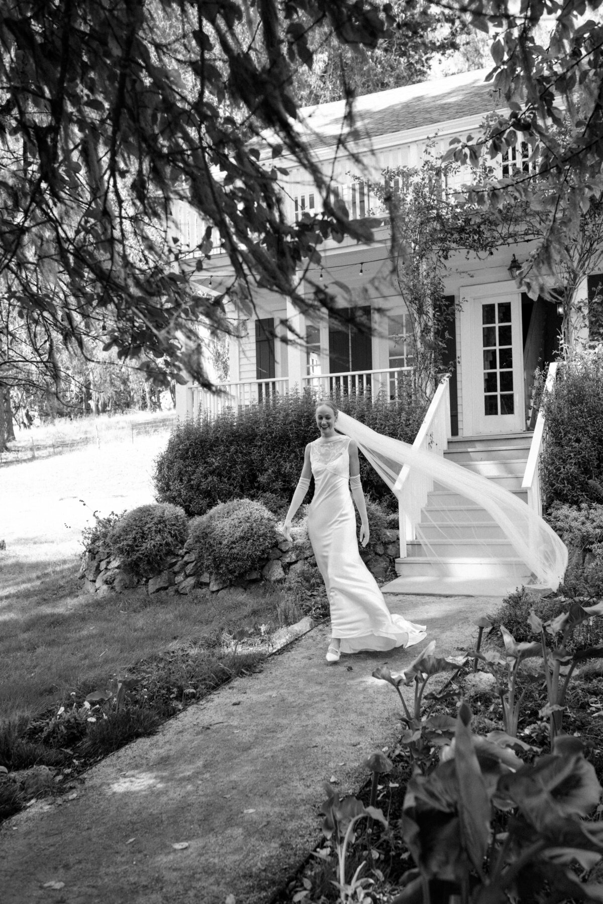 Grace_Dan_wedding_straushomeranch_oct_2025_danipadgettweddings_sneakpeek-4