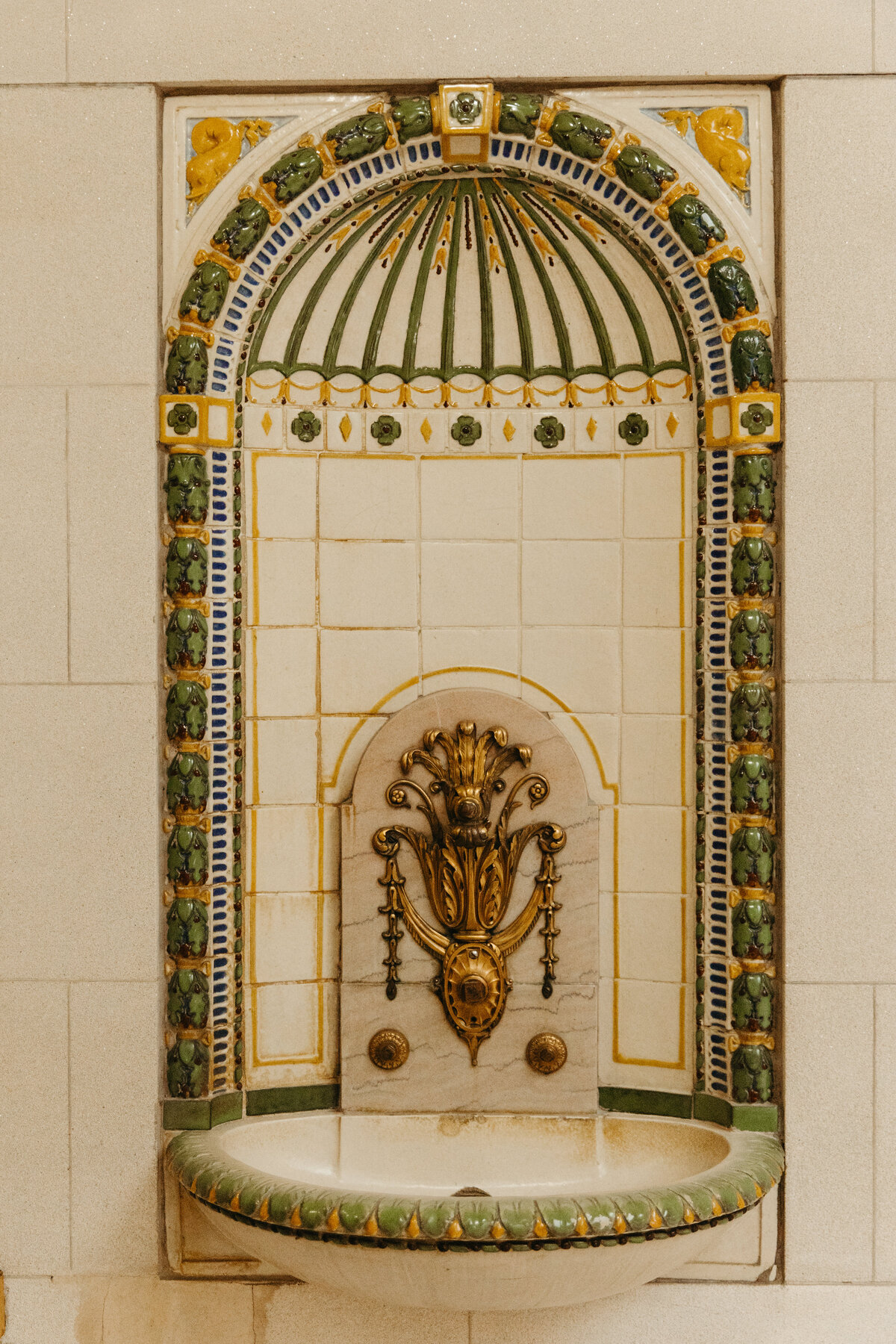 hartford-city-hall-engagement-session-364