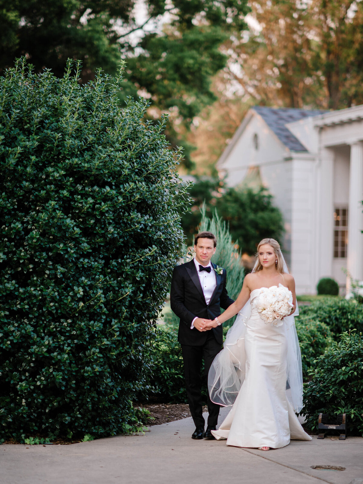 Charlotte Country Club Wedding Photo Ideas | Best Wedding Photographers in the World_-80