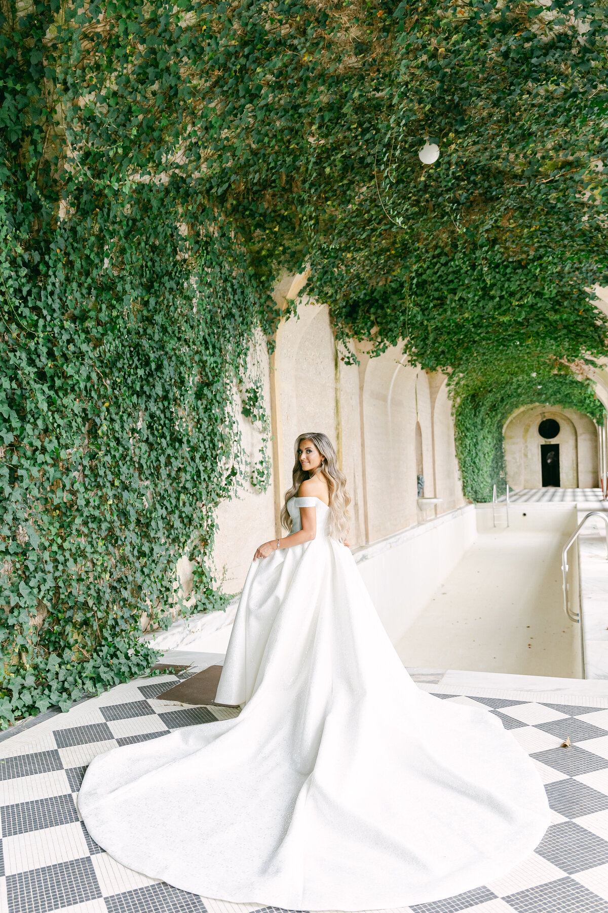 Stunning Oheka Castle Wedding Photos, Ny Fine Art Editorial Wedding Photographer, Oheka Castle Wedding Photographer, Oheka Castle Pool Area