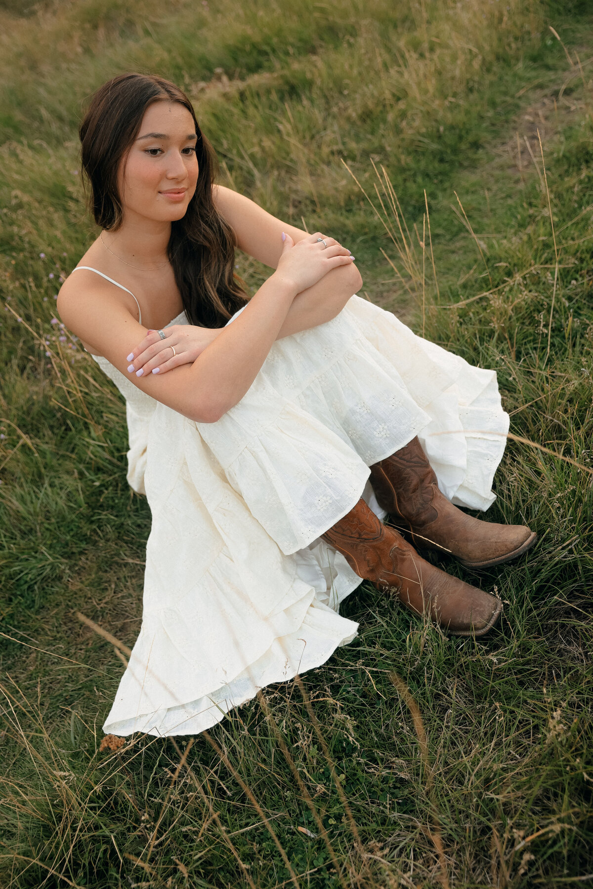 Oregon Senior Portrait in Wildflower Meadow – Natural Light Photography