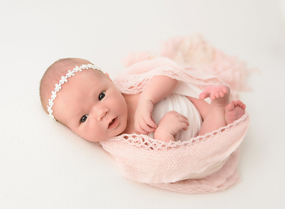 Best-affordable-simplistic-posed-newborn-keller-dfw-baby-newborn-photographer 21