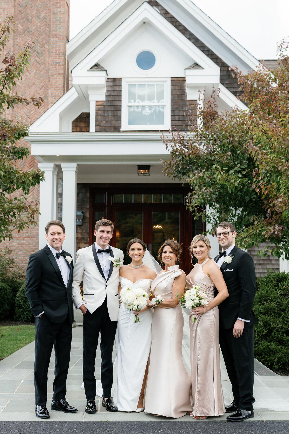 Outdoor Wedding Portrait by Lisa Blanche Photography