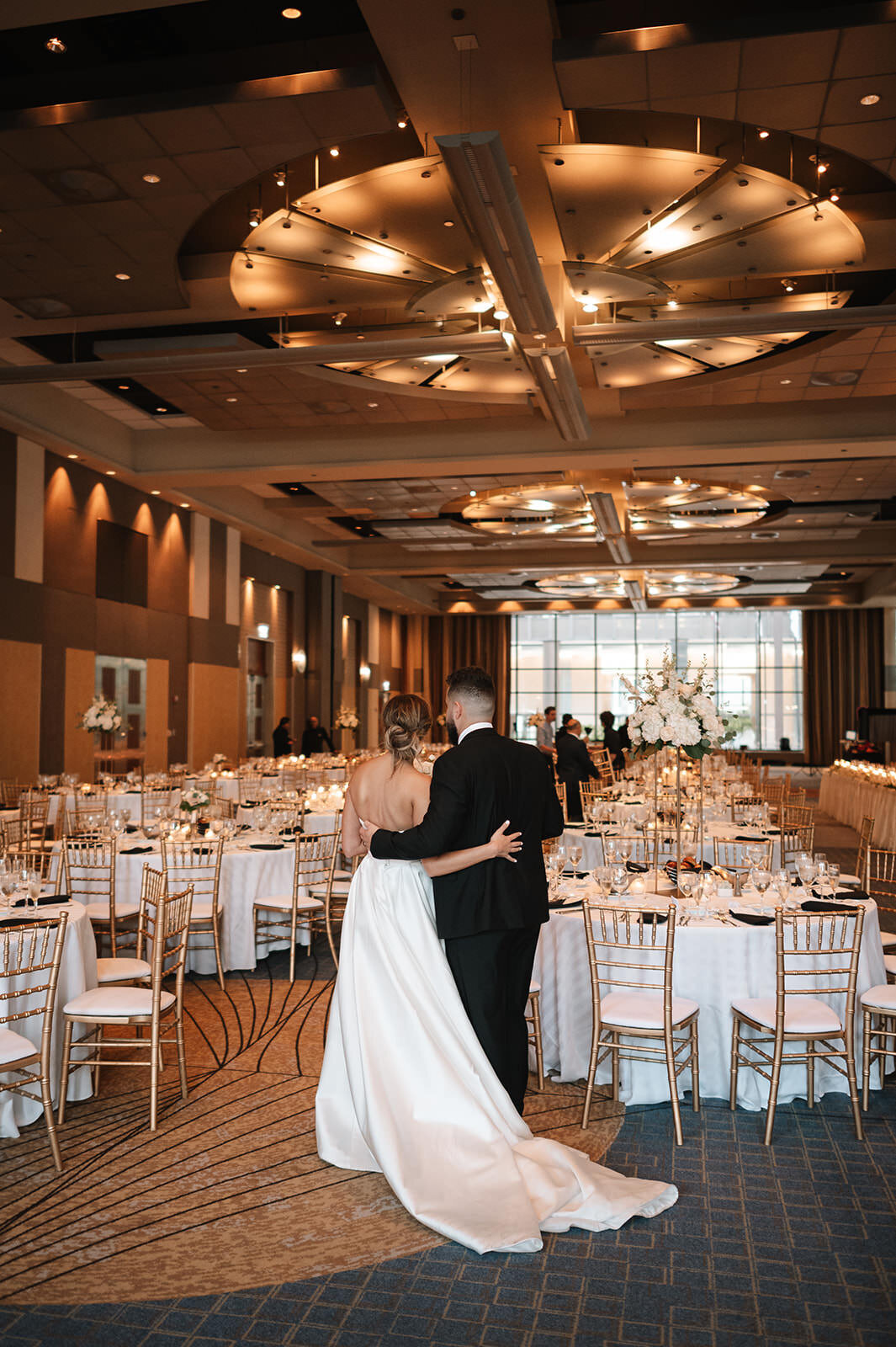 hyatt-regency-wedding-photos-reception-melissa-ferrara-photography