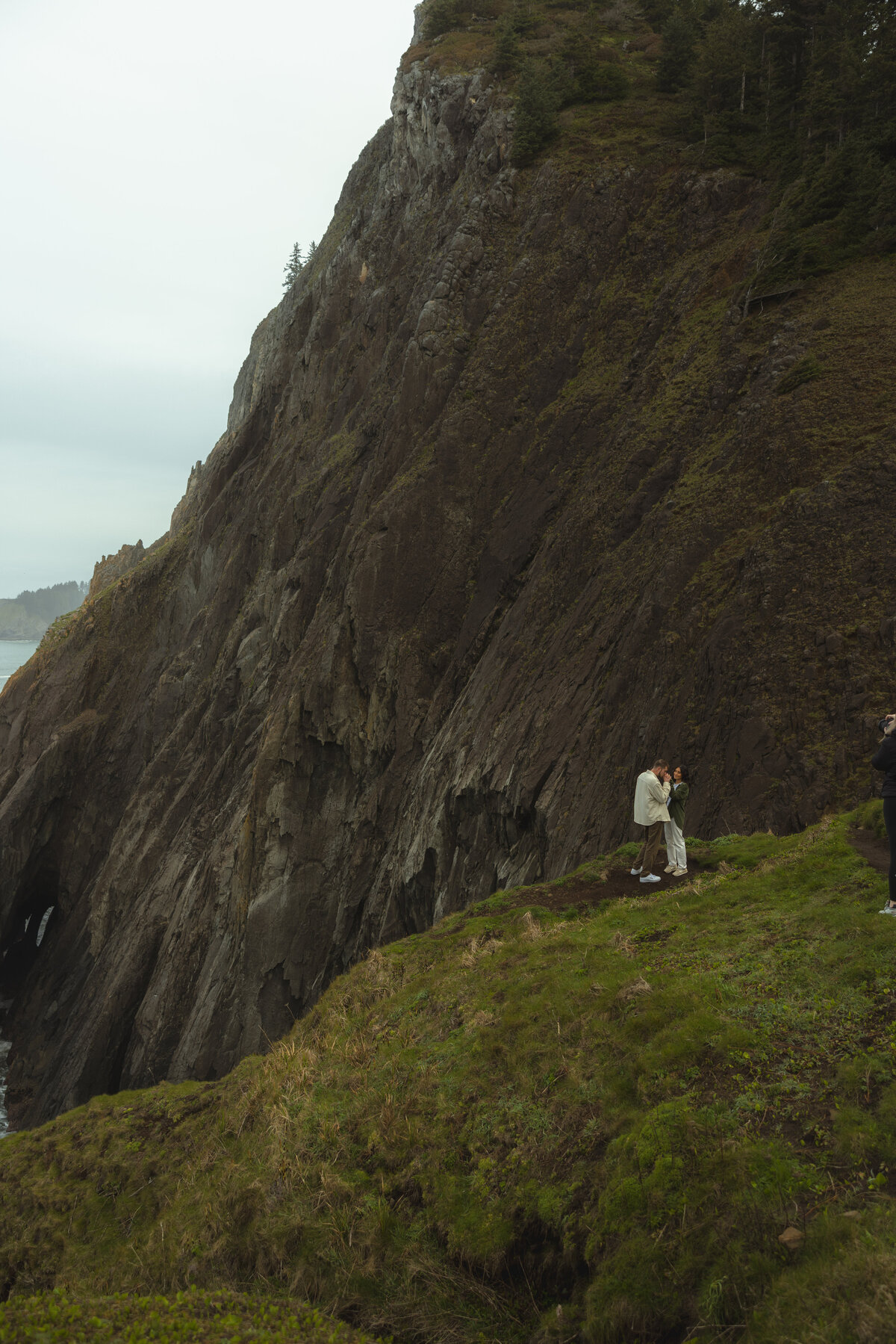 CannonBeachCouple-34