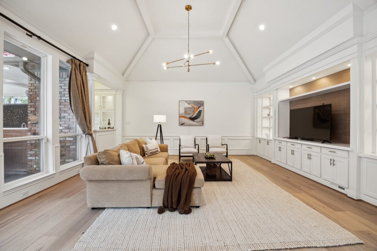17828_cedar_creek_canyon_dr_dallas_tx_den_tv_view_-_spacious_living_area_with_media_cabinetry_-_haven_realty_group
