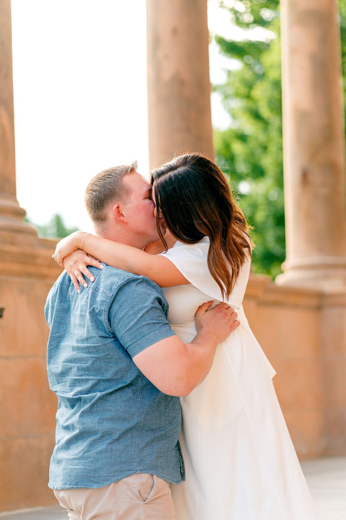 sweet-kiss-column-city
