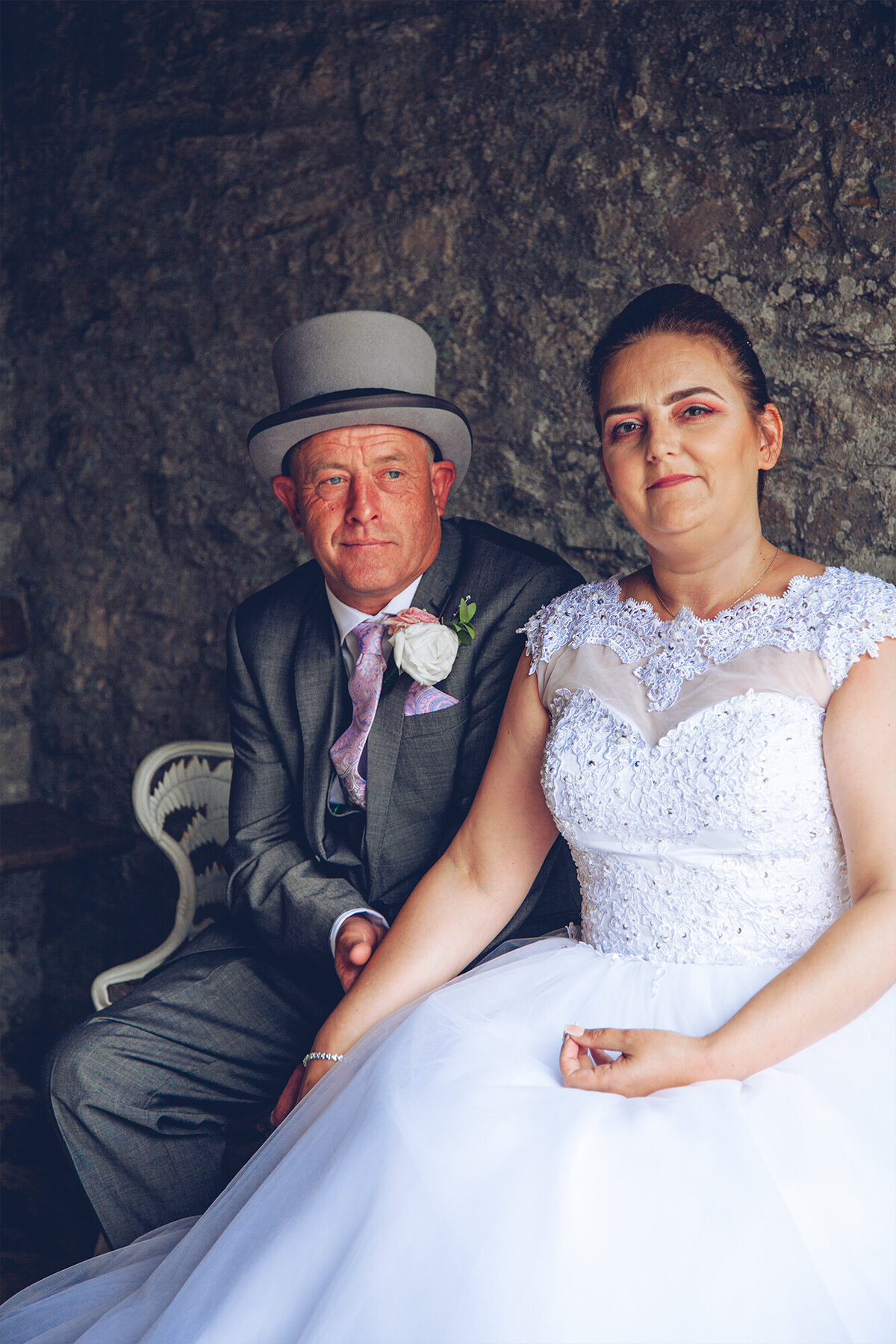 pro-story-photographhy_bride&groom-just-married_pentillie-castle_cornwall