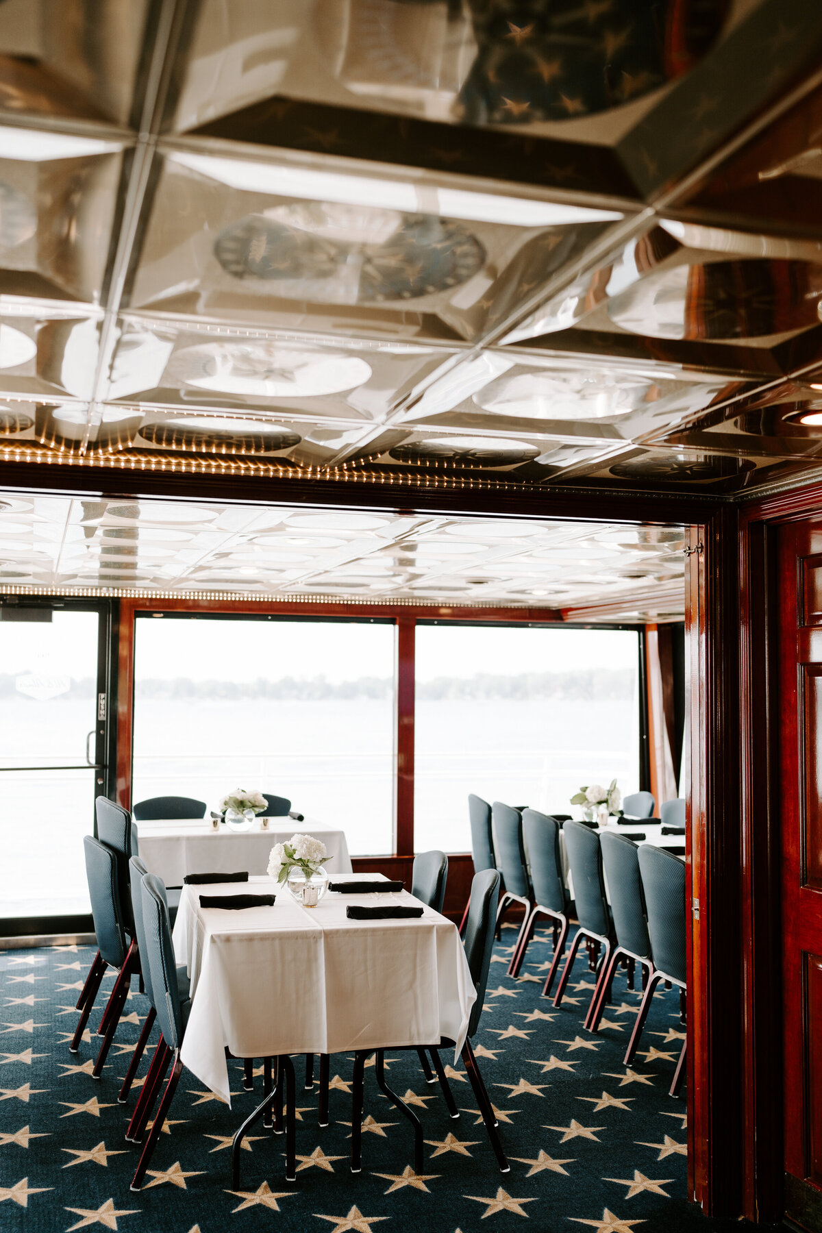 abby-parker-lake-minnetonka-wedding-41