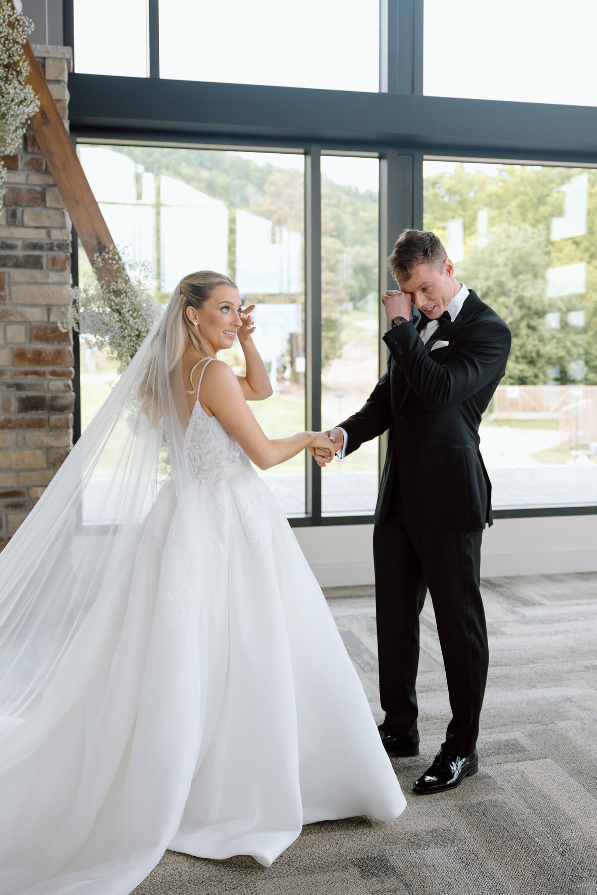 Olivia & Luke Wedding Samples0082