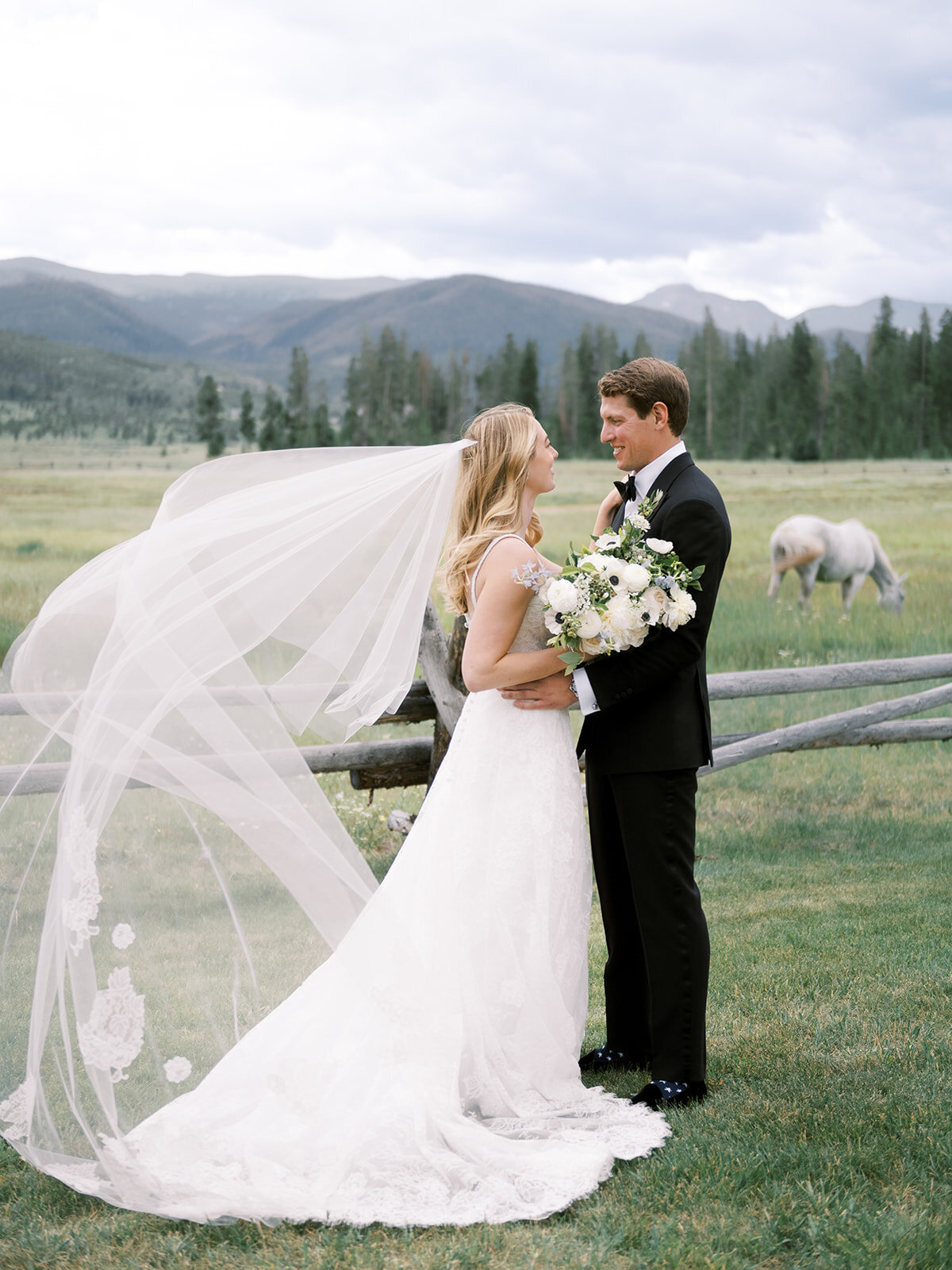 Meghan x Blair. Devil_s Thumb Ranch Wedding by Alp & Isle. First Look-83