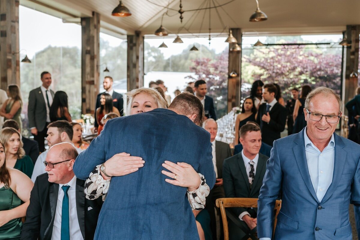 Elope-styled-micro-intimate-wedding-elopement-flowerdale-estate-marriage23