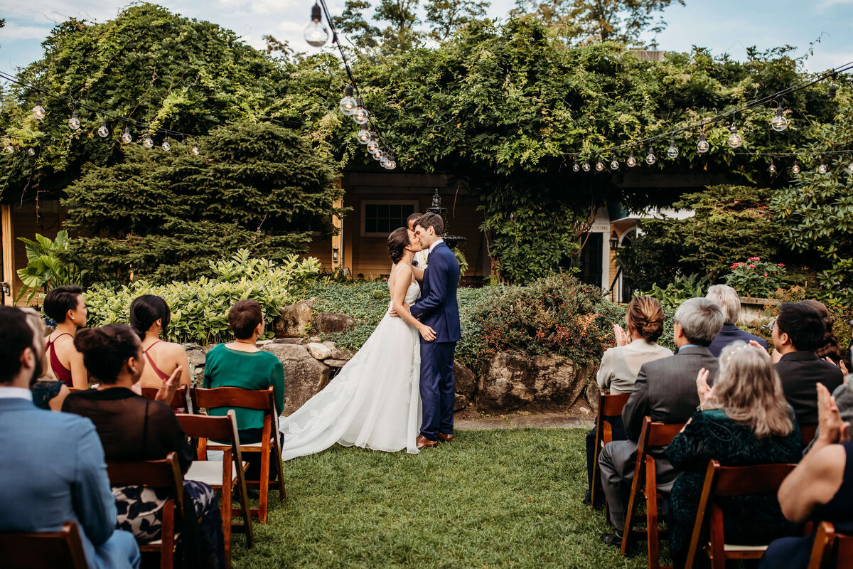 New_Hampshire_Wedding_Photographer_Bedford_Village_Inn-65