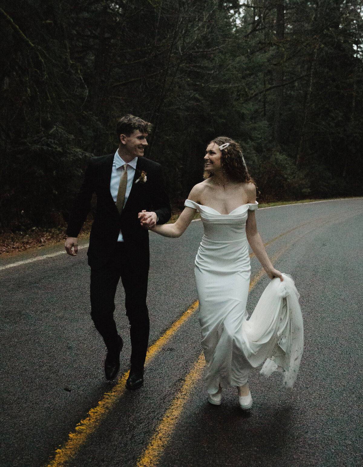 Rainy Elopement in the PNW