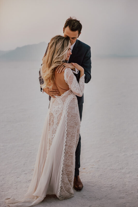 180830_Jenn&BenBridals_BonnevilleSaltFlatsUtah_AnjaJensenPhotography_001-090