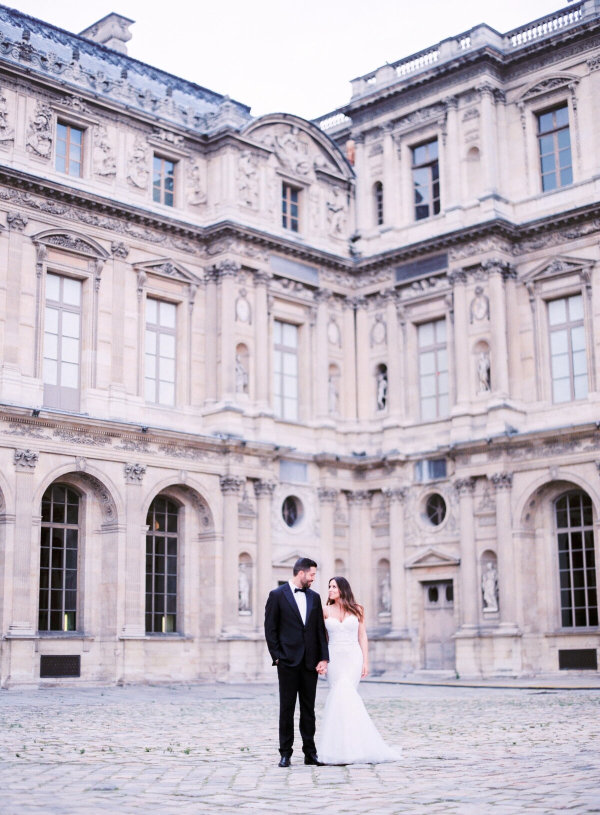 chapelle-expiatoire-luxury-wedding-phototographer-in-paris (23 of 53)