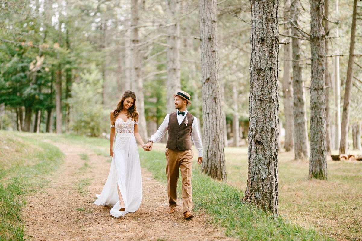 E8-Engagement-Photoshoot-In-the-mountains-with-horses-Ruslan-and-Kristina-2017-09-24-2500px-1009