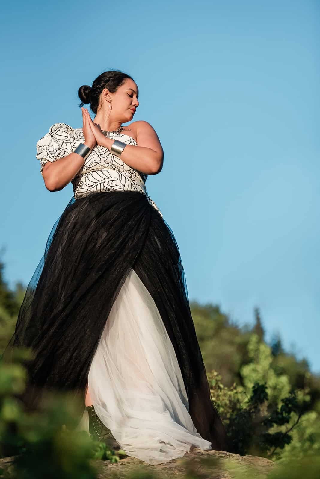 top-luxury-elopement-photograhper-in-alaska-Soul-and-Sky-Weddings
