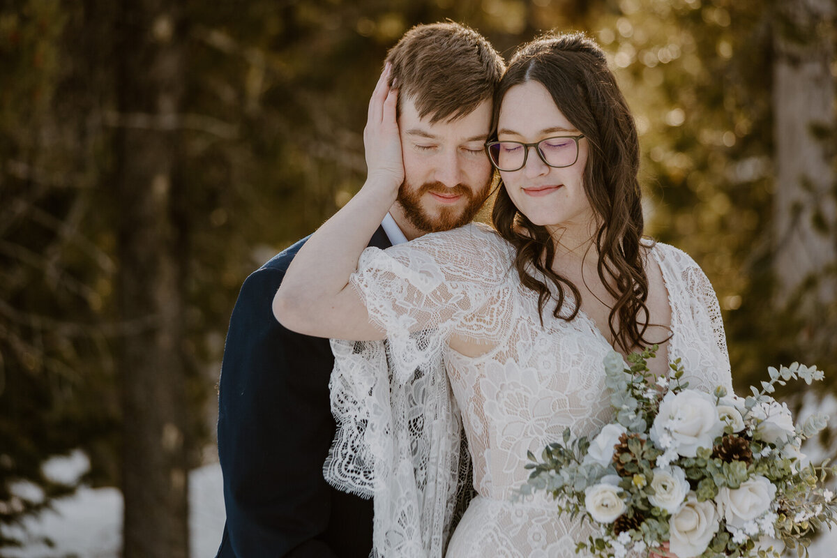 snowy forest elopement at mt hood oregon by lindsey wickert