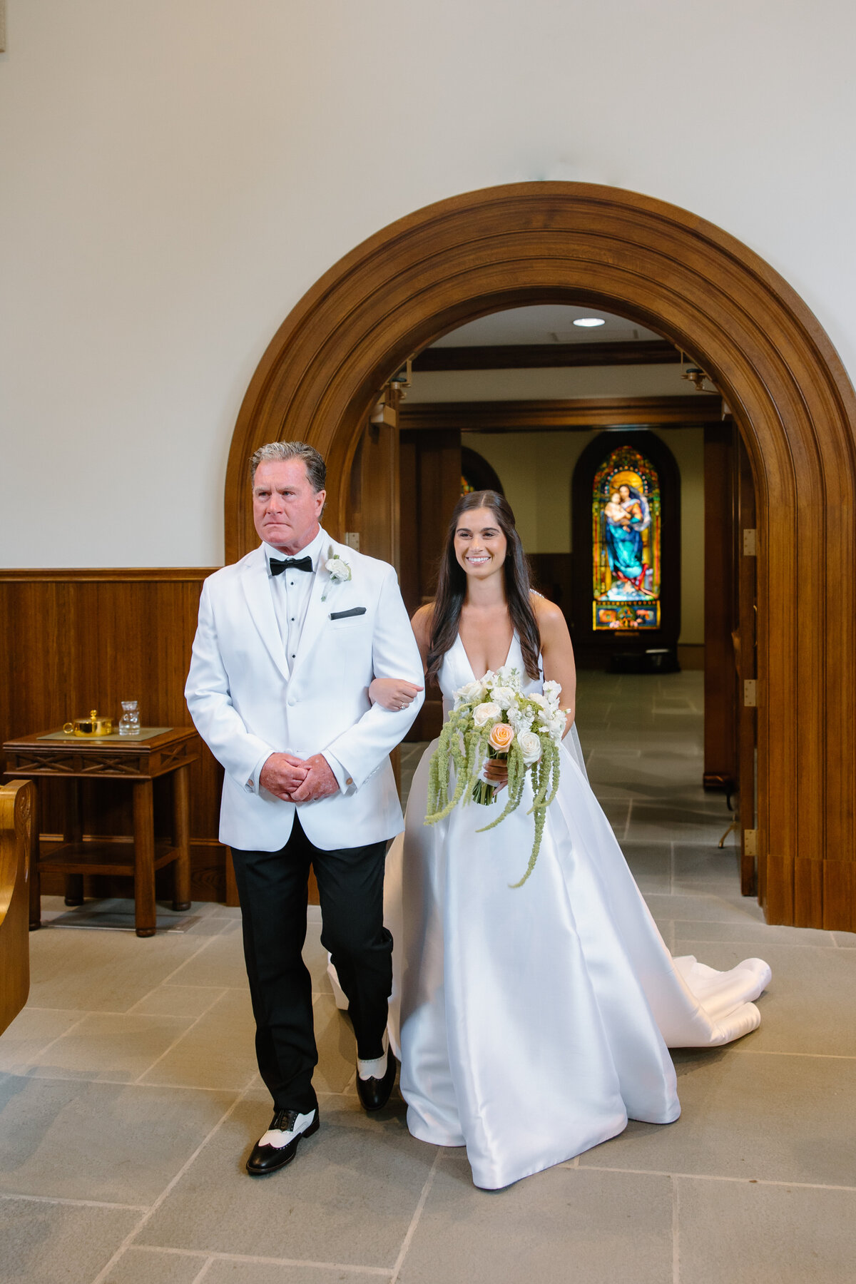 newport-harbor-island-wedding-ceremony