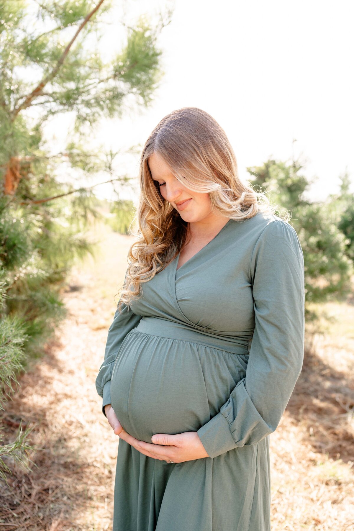 Austin-TX-Christmas-Tree-Farm-Mini-Session-Magnolia-and-Grace-Photography-Co-GinaM-# (1)-39