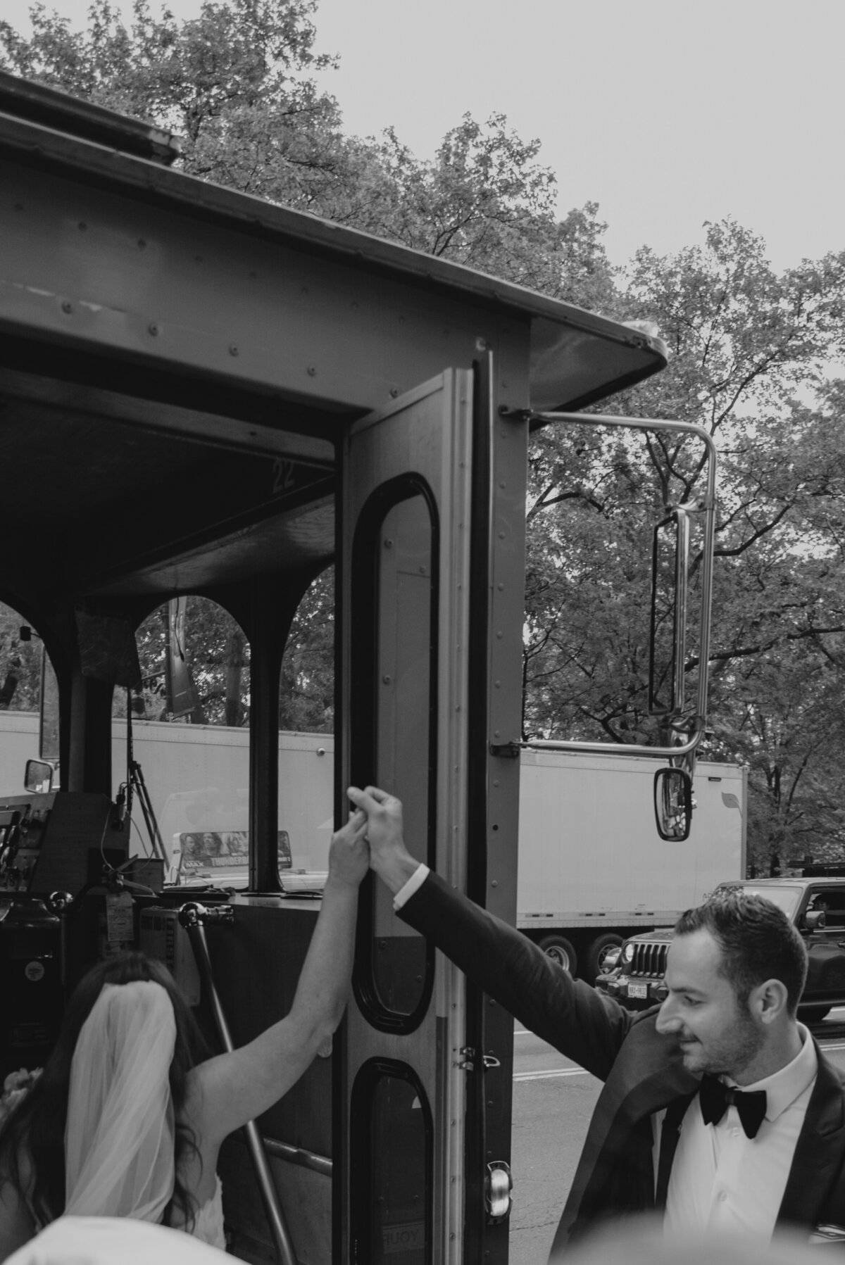 Faye-Fern-Creative-MariaBLung-Meg-Brandon-New-York-Athletic-Club-St-Patricks-Cathedral-Wedding-NY-Trolley-04
