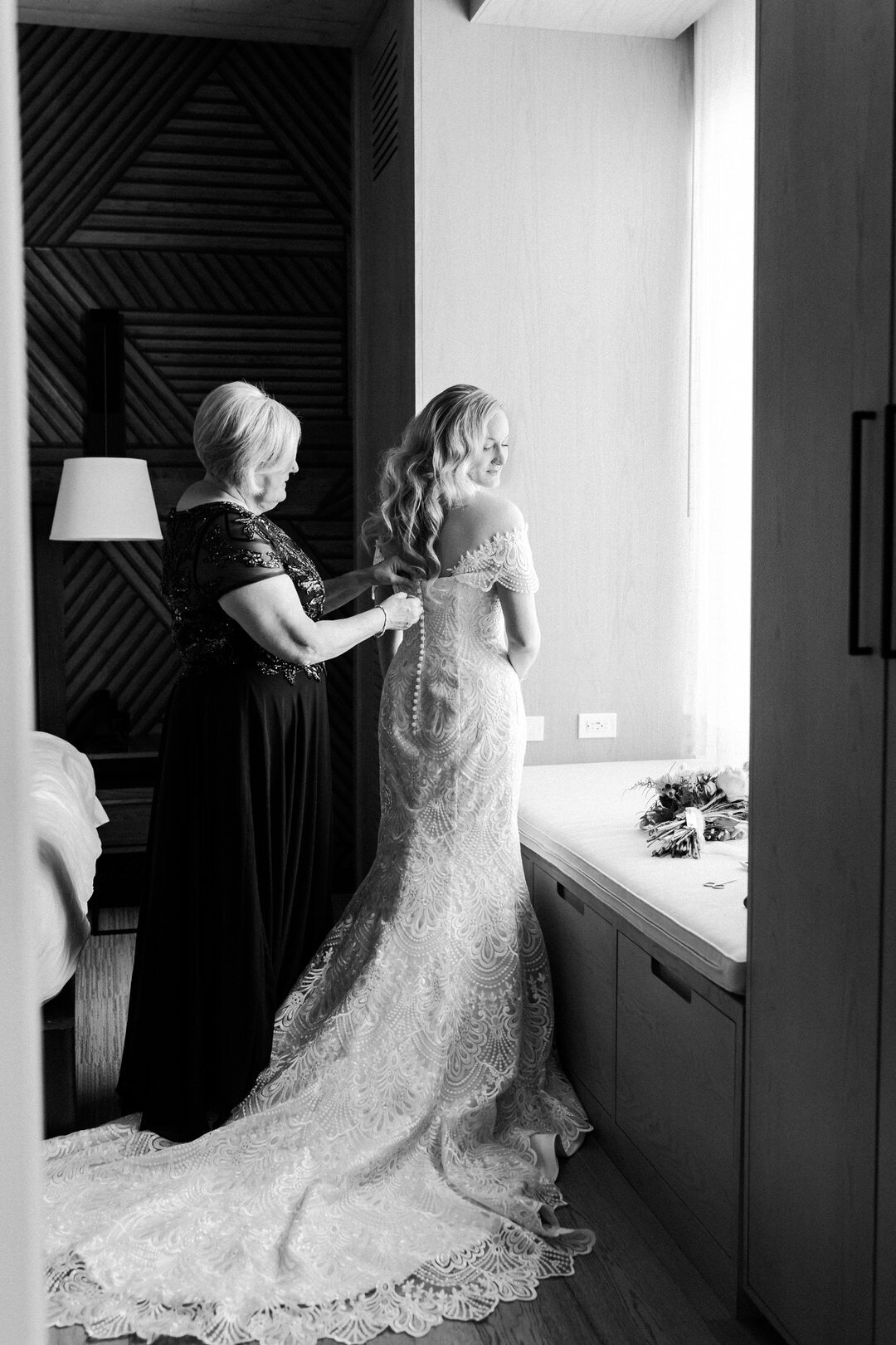 Bellyard Hotel_bride getting ready_Stepping Stones Photography_13
