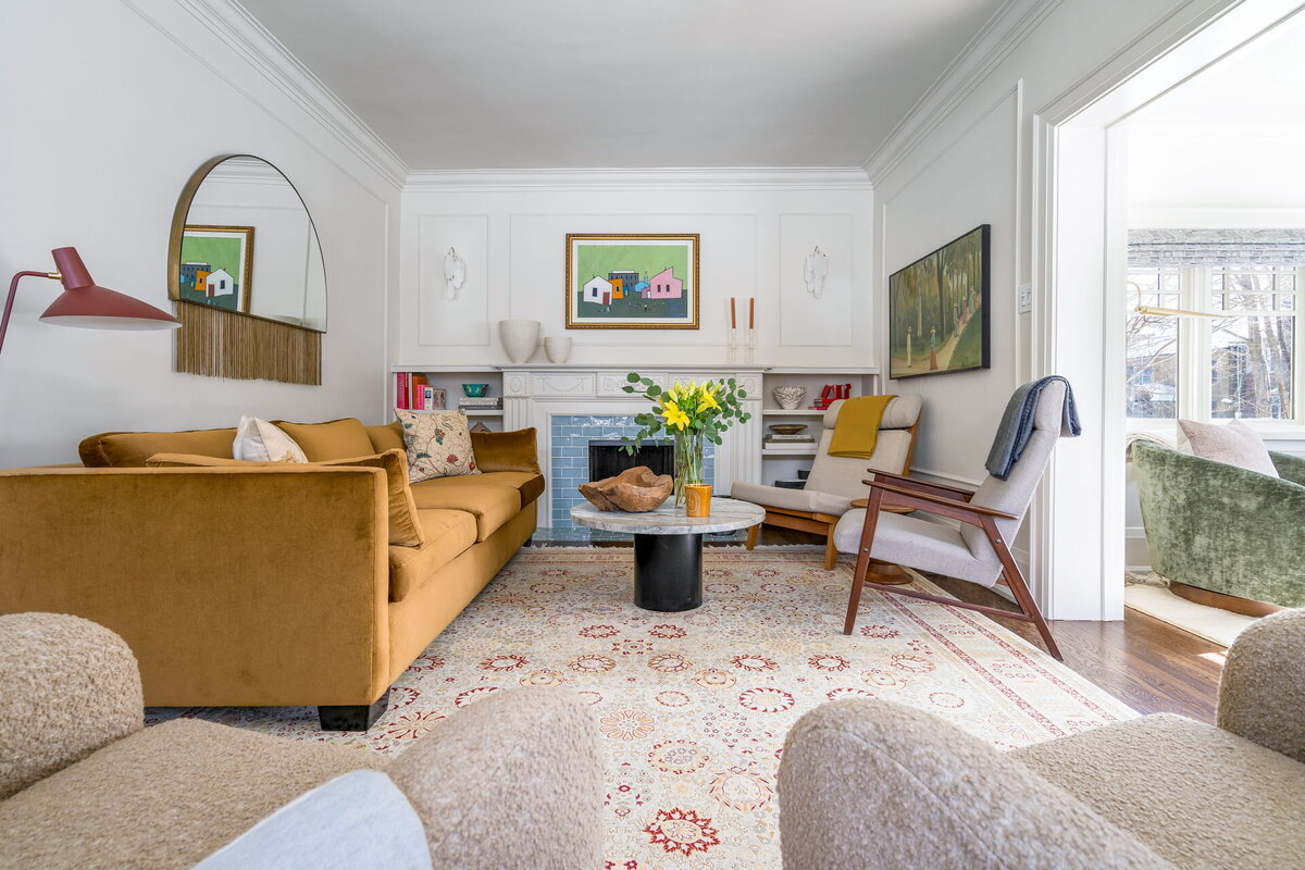 28-web-or-mls-8_014_Living Room