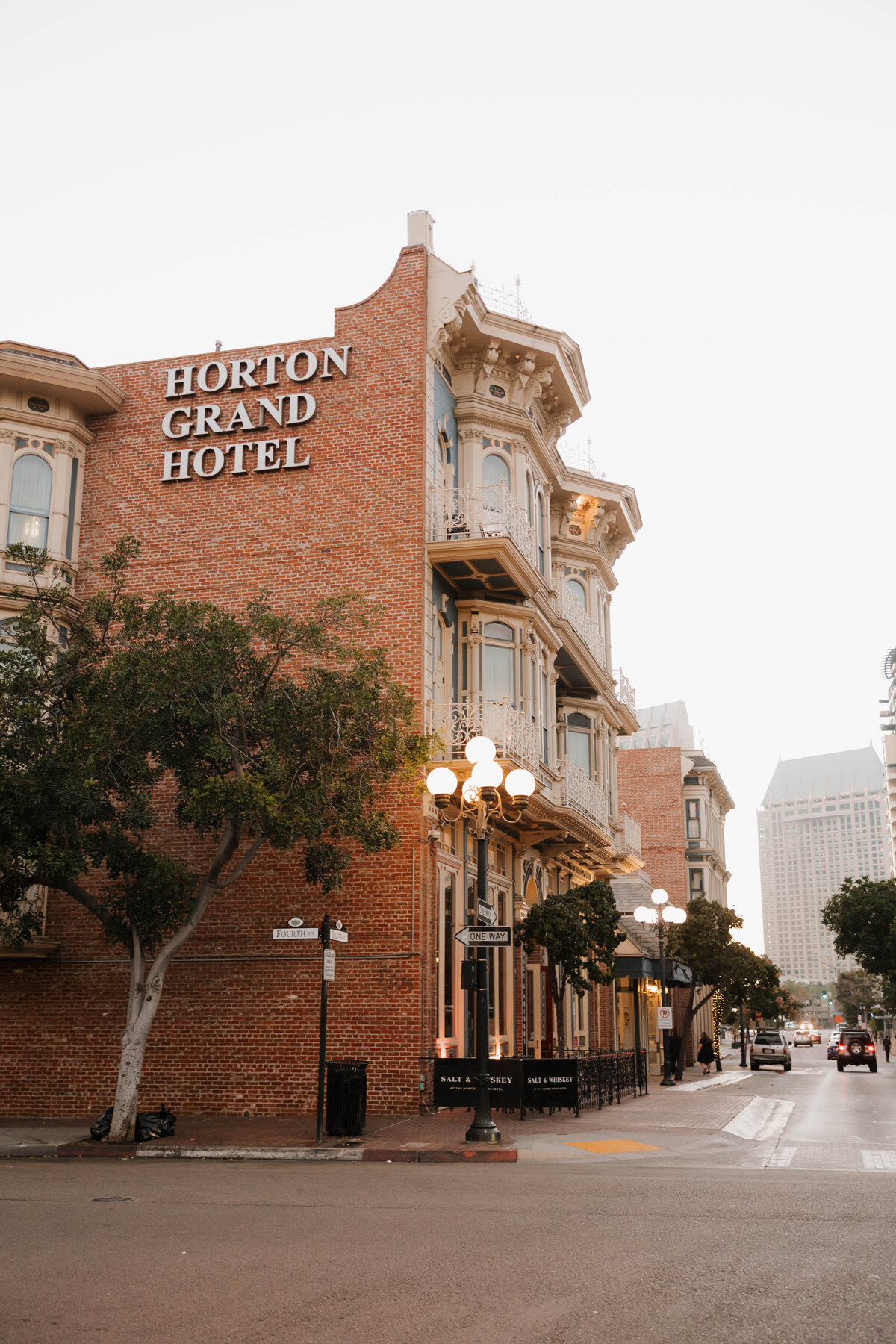 horton-plaza-hotel-san-diego-wedding-raven-berlin-photo-915