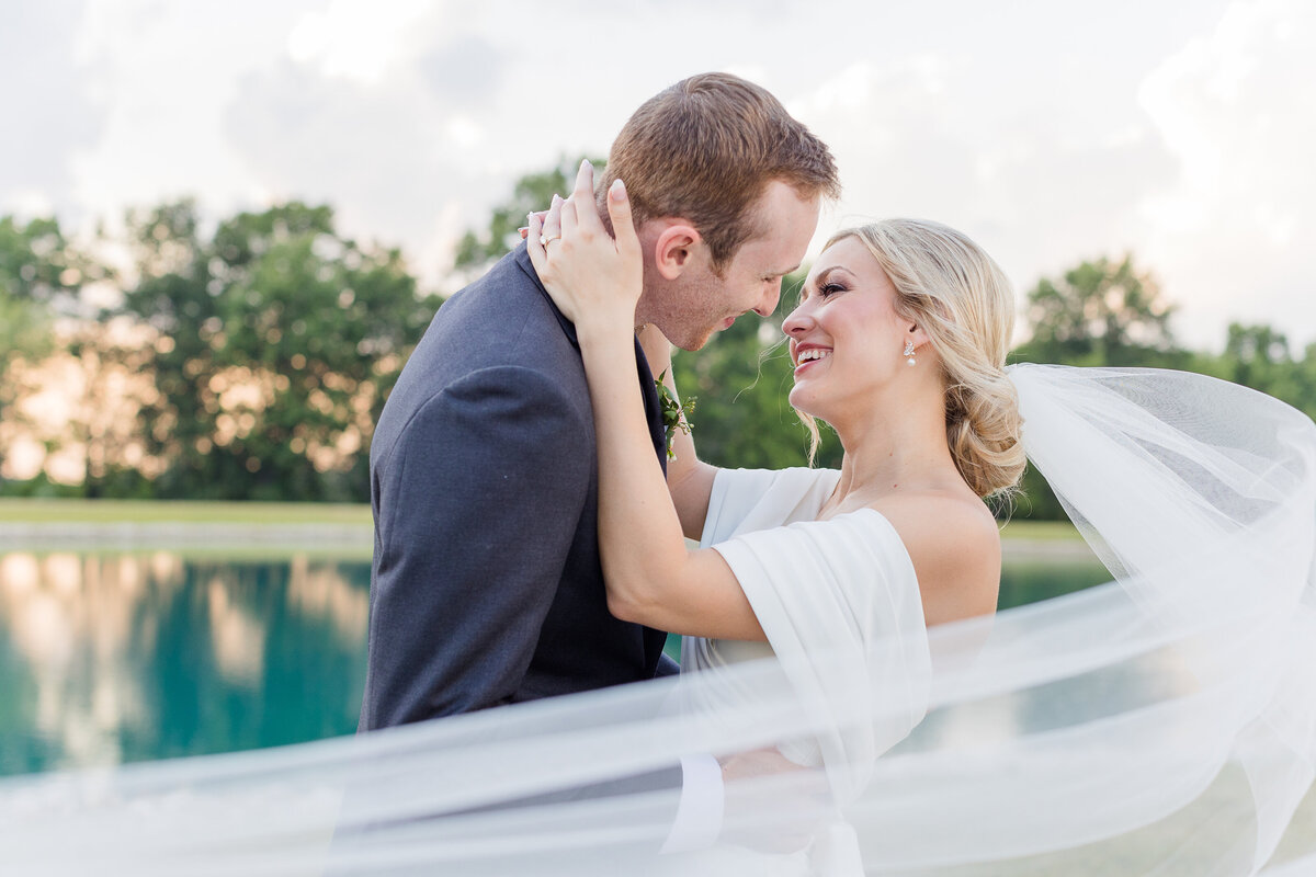 Wedding photographer Emerson Fields Excello Mo, Wedding photographer columbia Mo