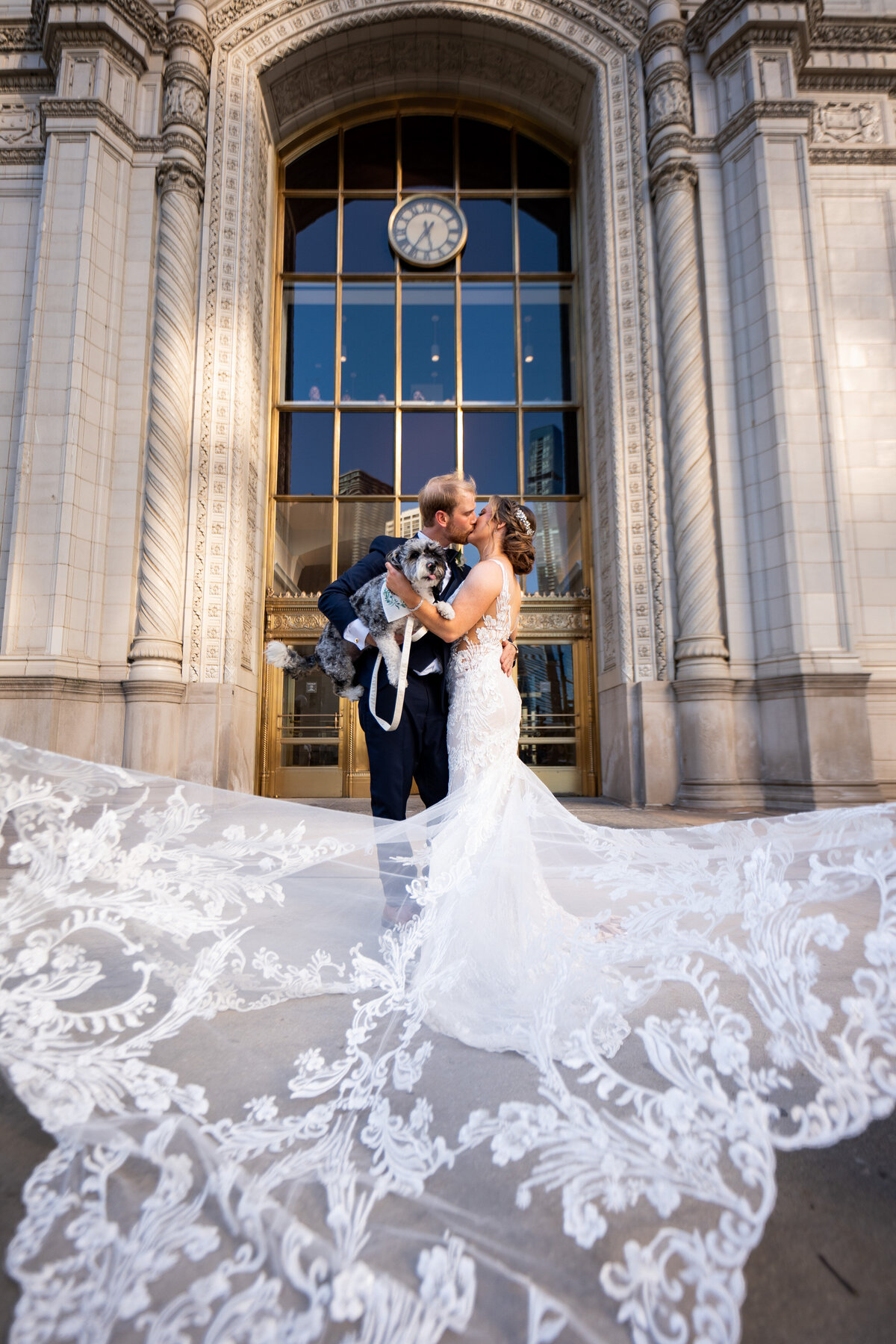 62Intercontinental-Chicago-Hotel-Wedding-Photos-Lauren-Ashlely-Studios