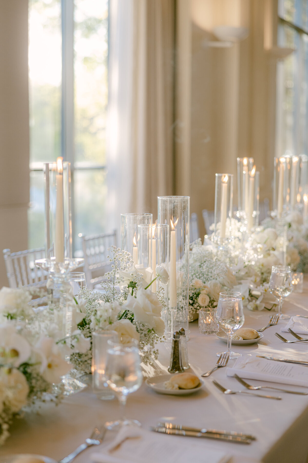 luxury indoor wedding reception at The Swan House