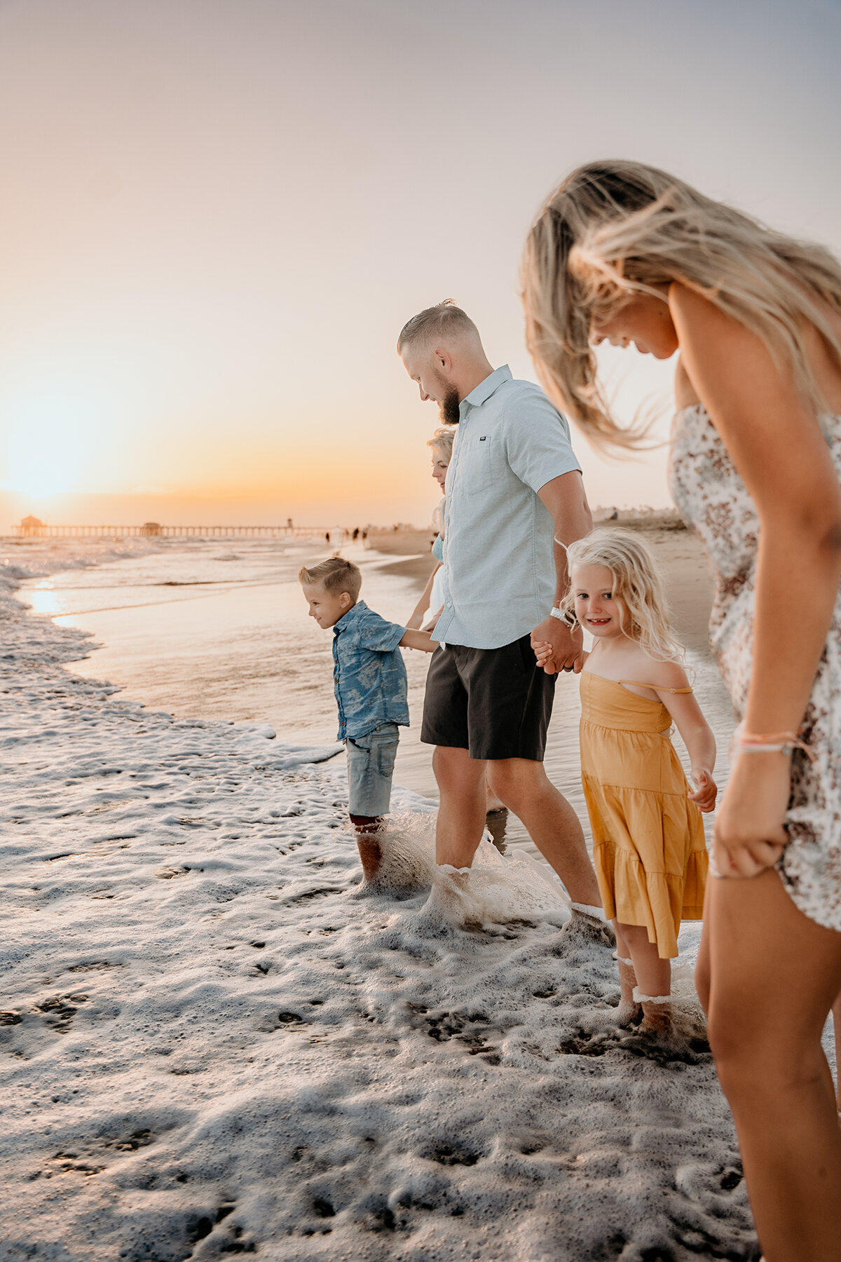 huntington-beach_family-photos_l13