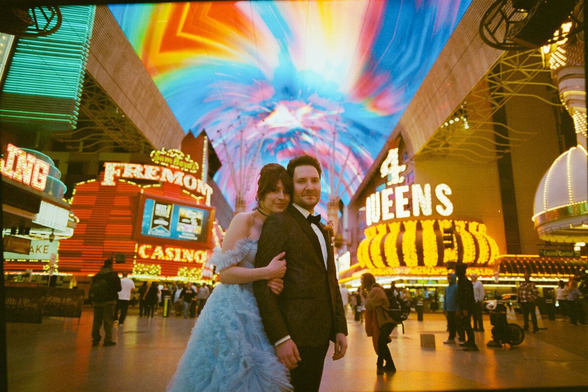 las-vegas-film-elopement-hanna-walkowaik-photography-0251