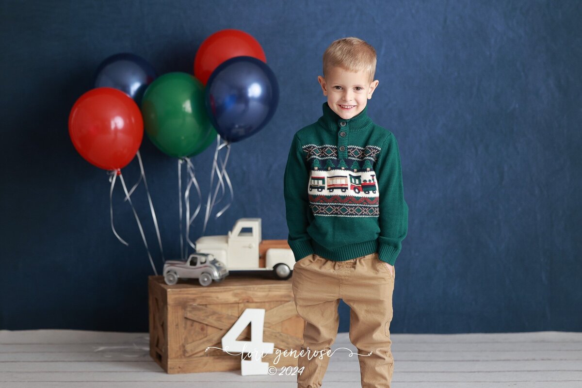 lehigh-valley-photographer-lori-generose-lg-photography-fourth-birthday-milestone-boy-easton-pa