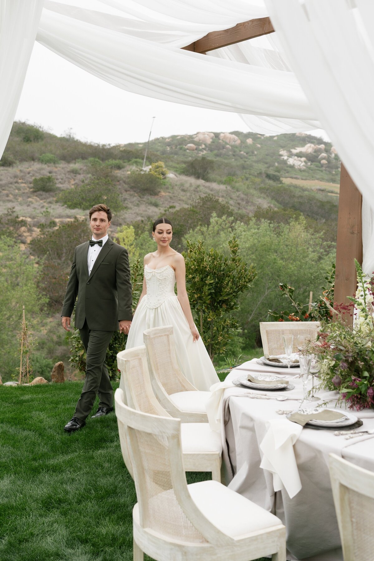 Jeune-Perche-Faye-Fern-Creative-MVFPortraits-Reception-25
