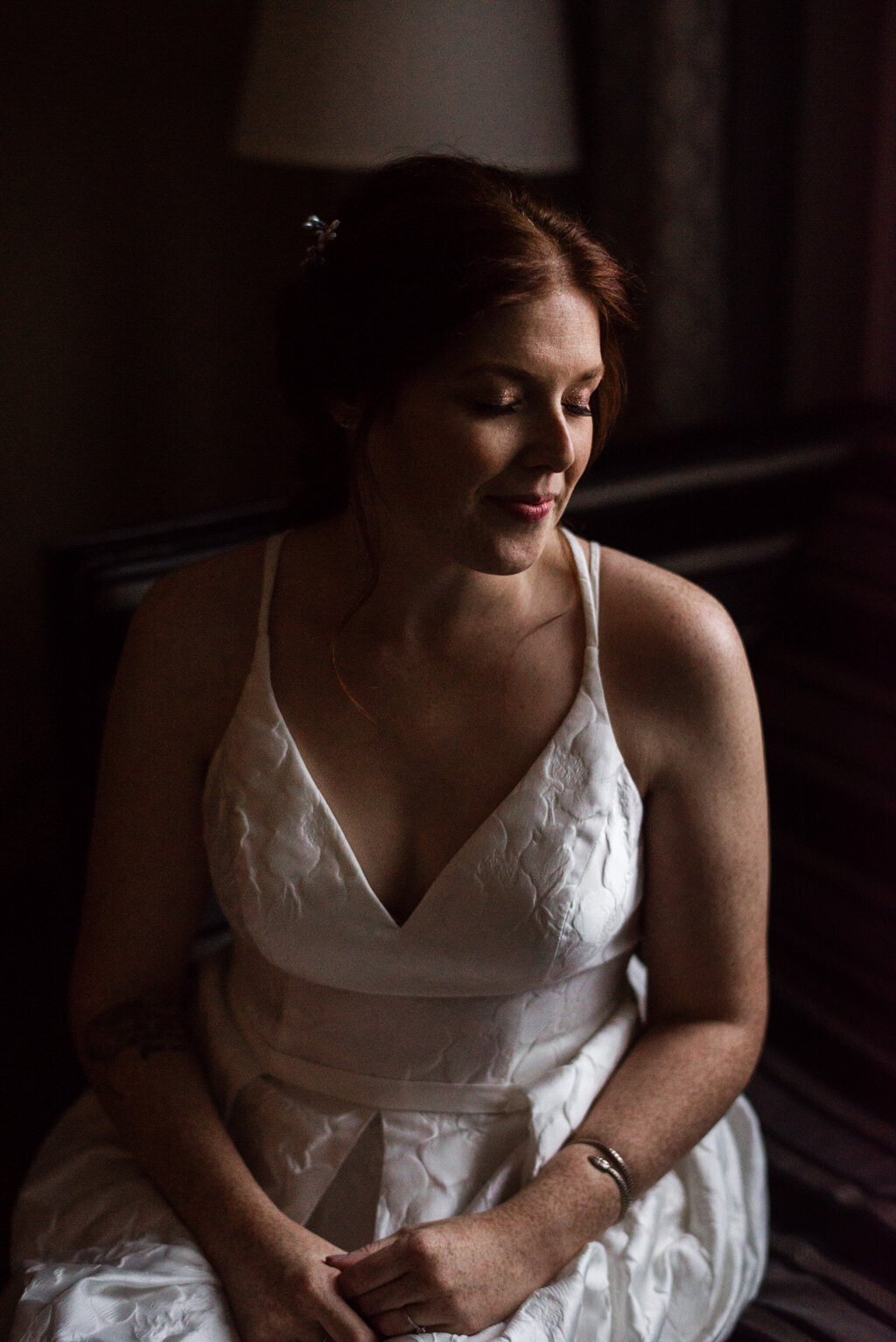 bridal-portrait-getting-ready-micro-wedding-toronto-photographer