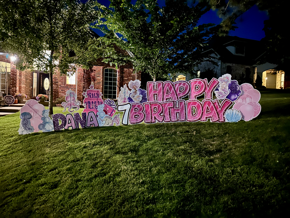 Custom birthday yard sign setup in Edmond, Oklahoma. Simply Sign It is a yard greeting rental company servicing Edmond, NW OKC, Piedmont, and Deer Creek. Order a yard greeting for birthdays, graduation, anniversary, back-to-school, and birth announcements.