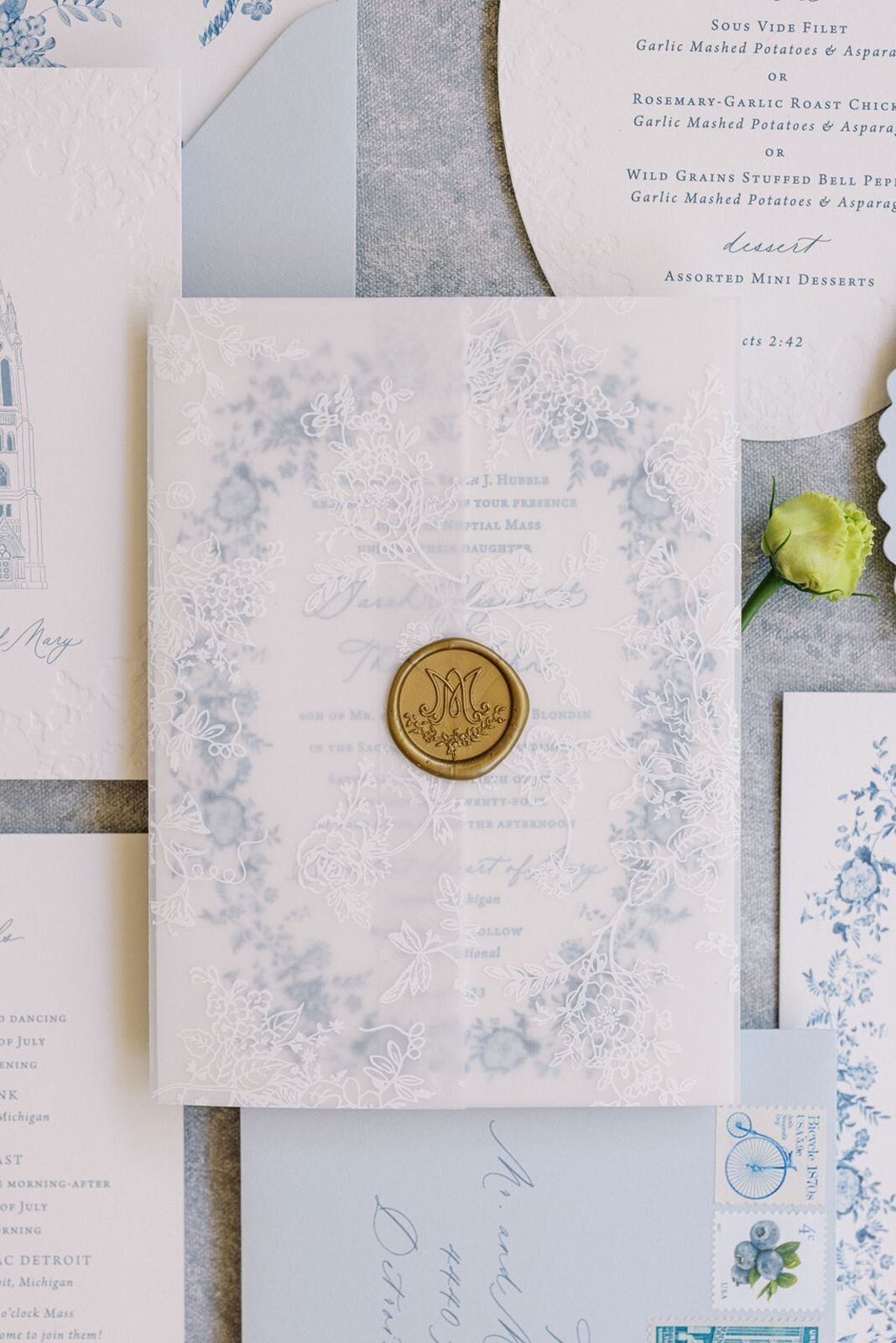 Blue-White-Romantic-Wedding-Invitations-14