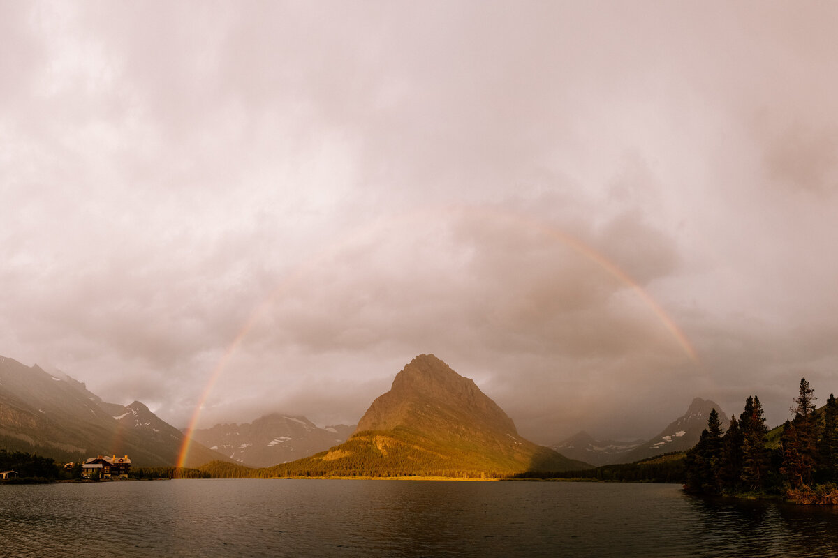 swiftcurrent_lake_sunrise_rainbow_glacier_national_park_montana