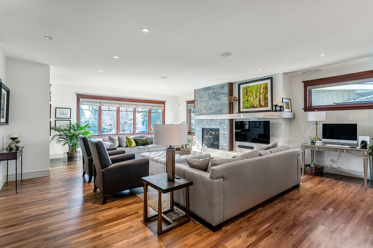 4719 CHARLES DR-4775-HDR