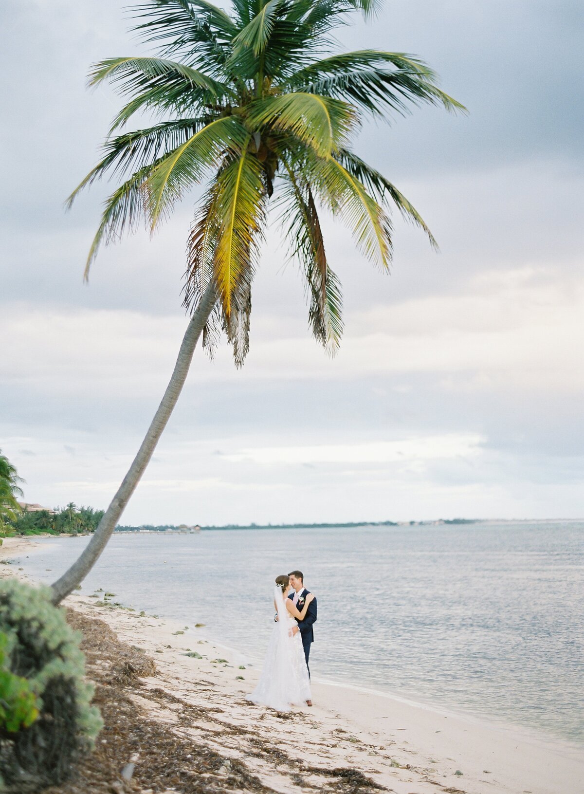 Fine Art Film Wedding Photographer Vicki Grafton Photography grand Cayman Destiantion Caribbean Luxury Villa 58